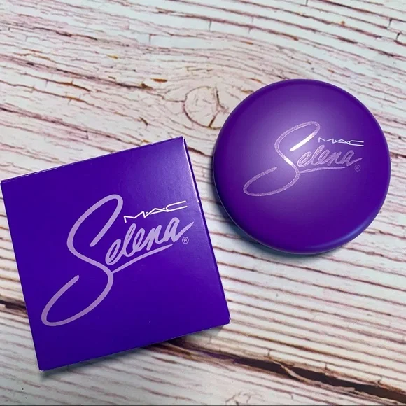 Bundle of Limited Edition MAC Selena Makeup - Picture 1 of 8